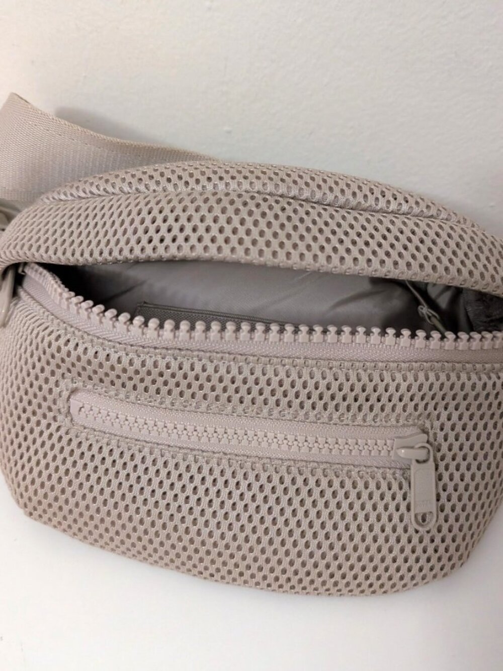 Dagne Dover Ace Fanny Pack Air Mesh Oyster Limited Edition
